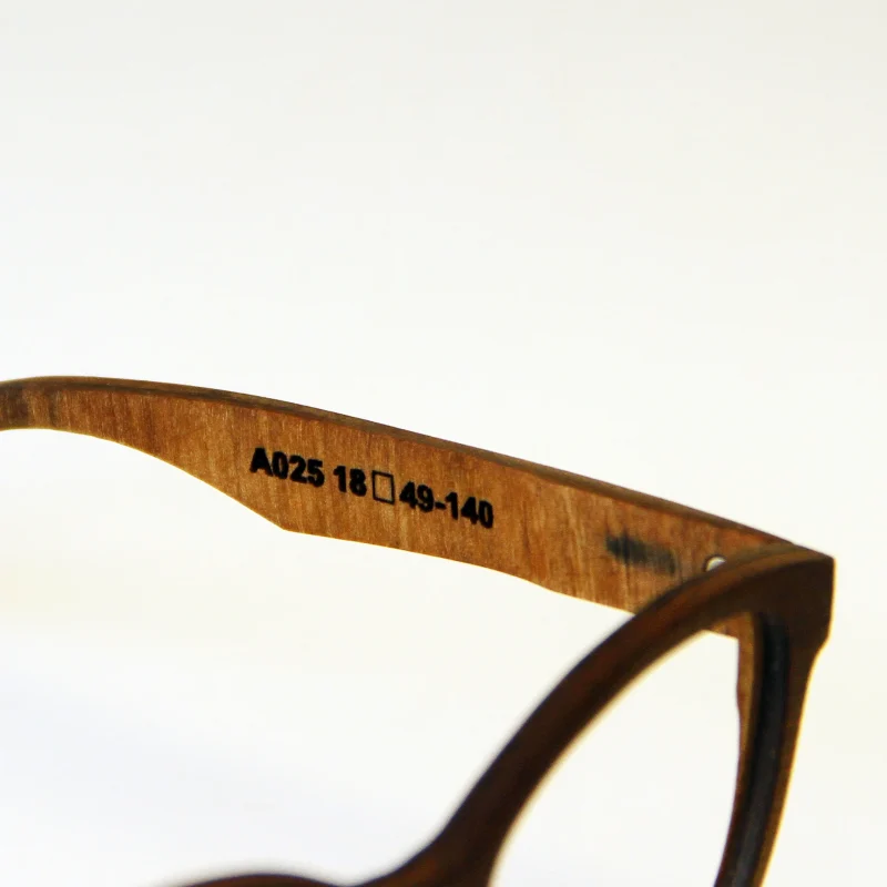 عینک چوبی kiyani مدل A025