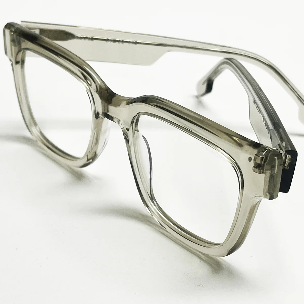 عینک طبی KOMONO مدل THE MARIO