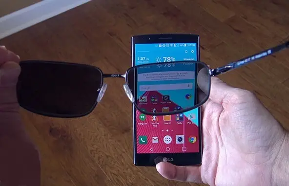 تست پلاریزه بودن عینک آفتابی با موبایل